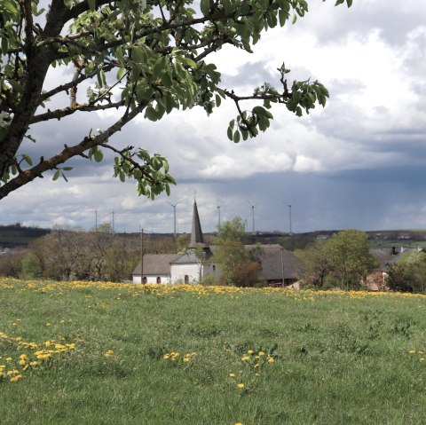 Blick auf die Lauperather Kapelle, © Tourist-Information Islek