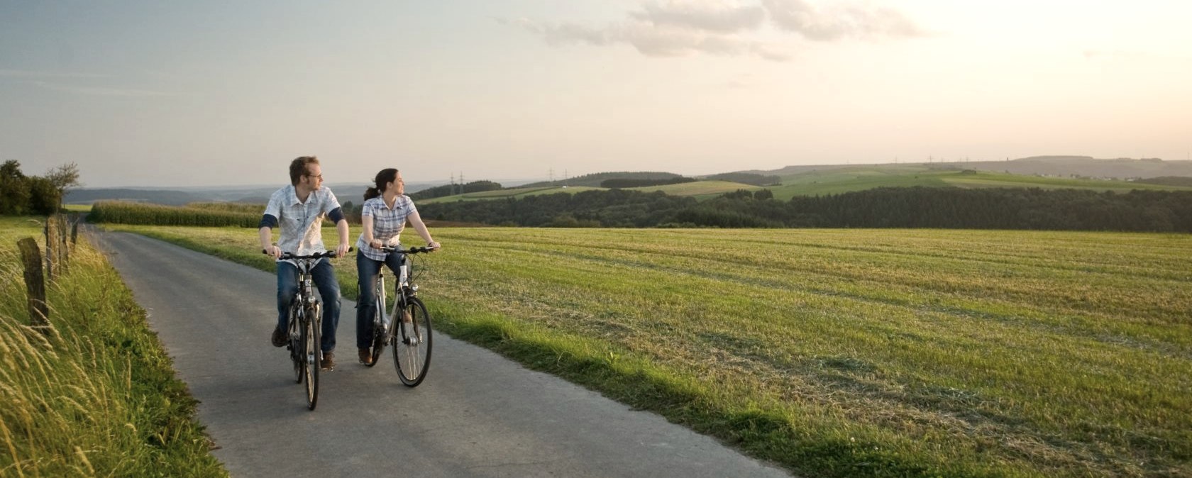 Cycling tour in the Islek, © Eifel Tourismus GmbH, D. Ketz