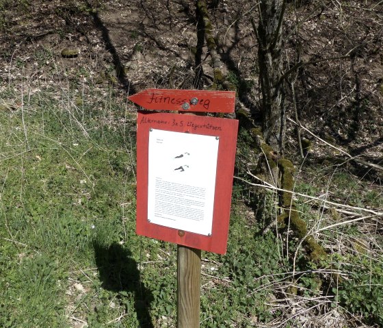 Tafel "Bergsteiger" am Fitnessweg, © Tourist-Information Islek