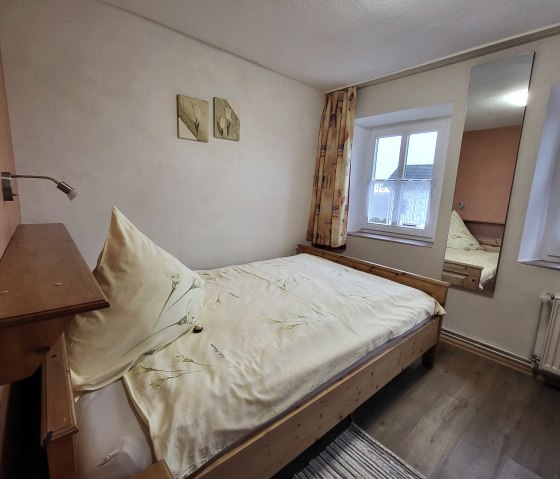 Schlazimmer mit französischem Bett, © Tourist-Information Islek