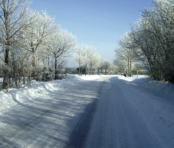 Dorfeinfahrtsstrasse, © Maria Theis