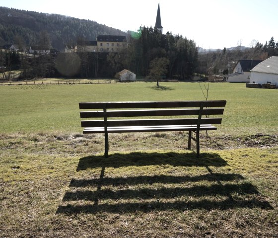 Bank am Wanderweg, © Axel Weiss