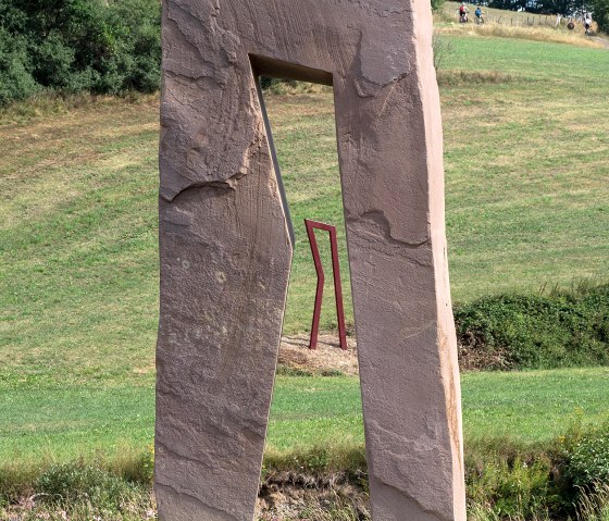 Skulptur Brückenschlag - Christoph Mancke, © Volker Teuschler