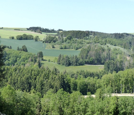 Fernblick vom Wanderweg, © Tourist-Information Islek, I. Wirtzfeld