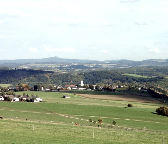 blick-auf-uexheim, © esther-erharter-tourist-information-gerolsteiner-land